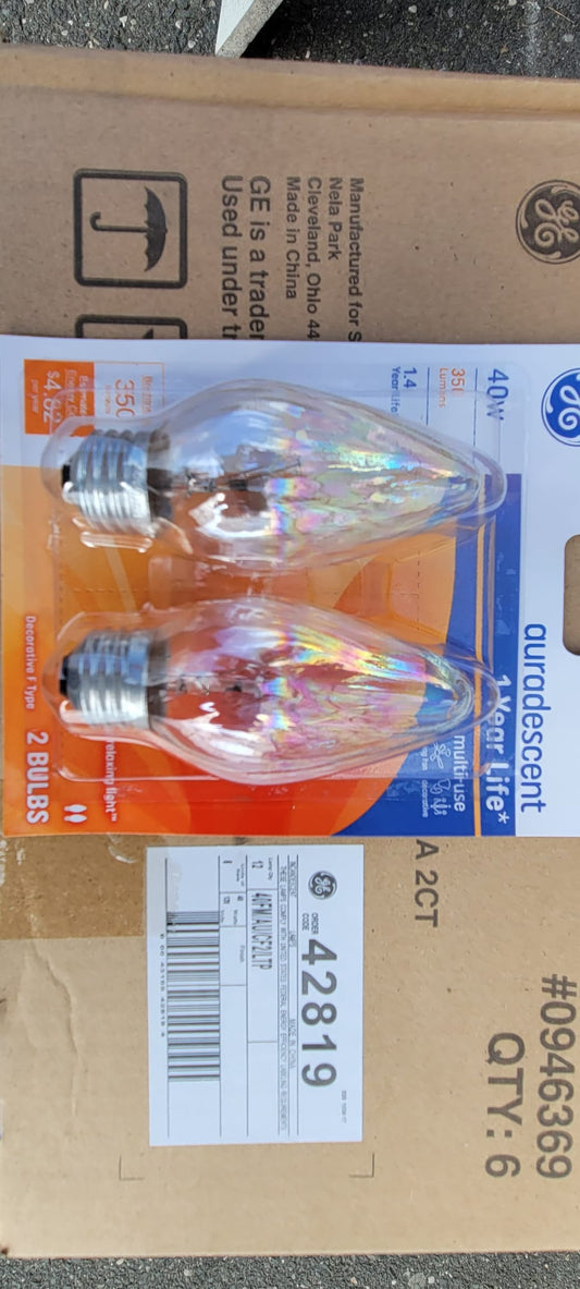 40W auradescent  light bulbs ( 2 bulbs)